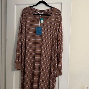 Market & Spruce NWT sweater dress.